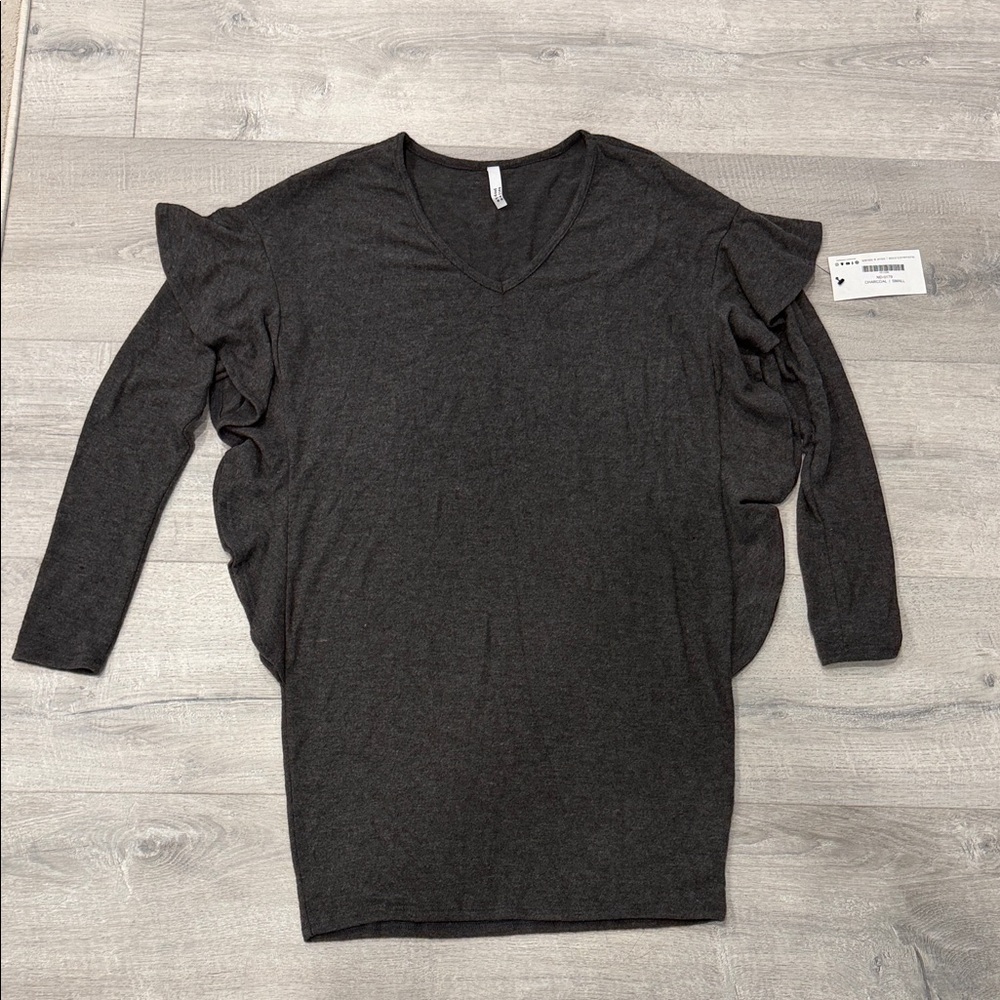 Chic Charcoal V-Neck Long Sleeve Top